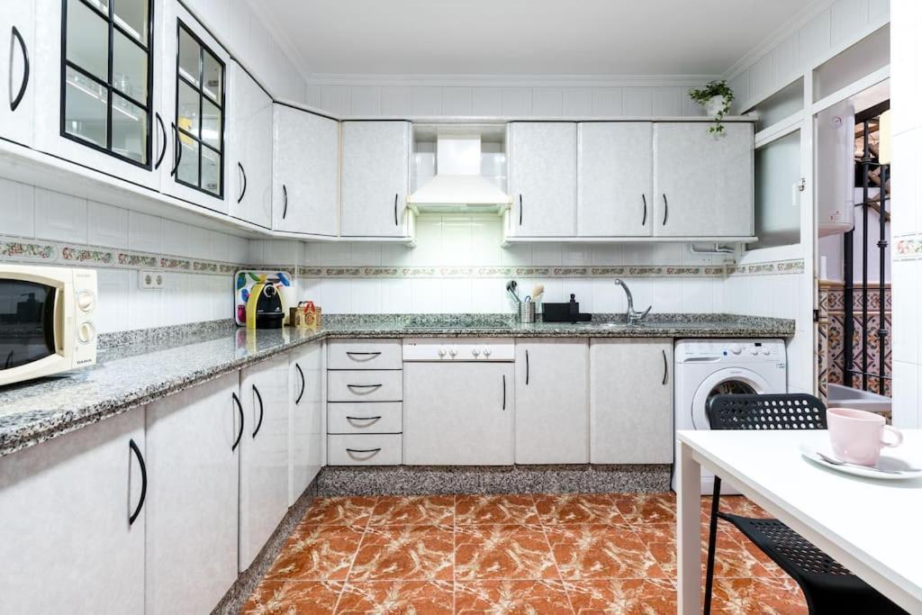 Santa Justa Urban Apartment Sevilla Eksteriør bilde