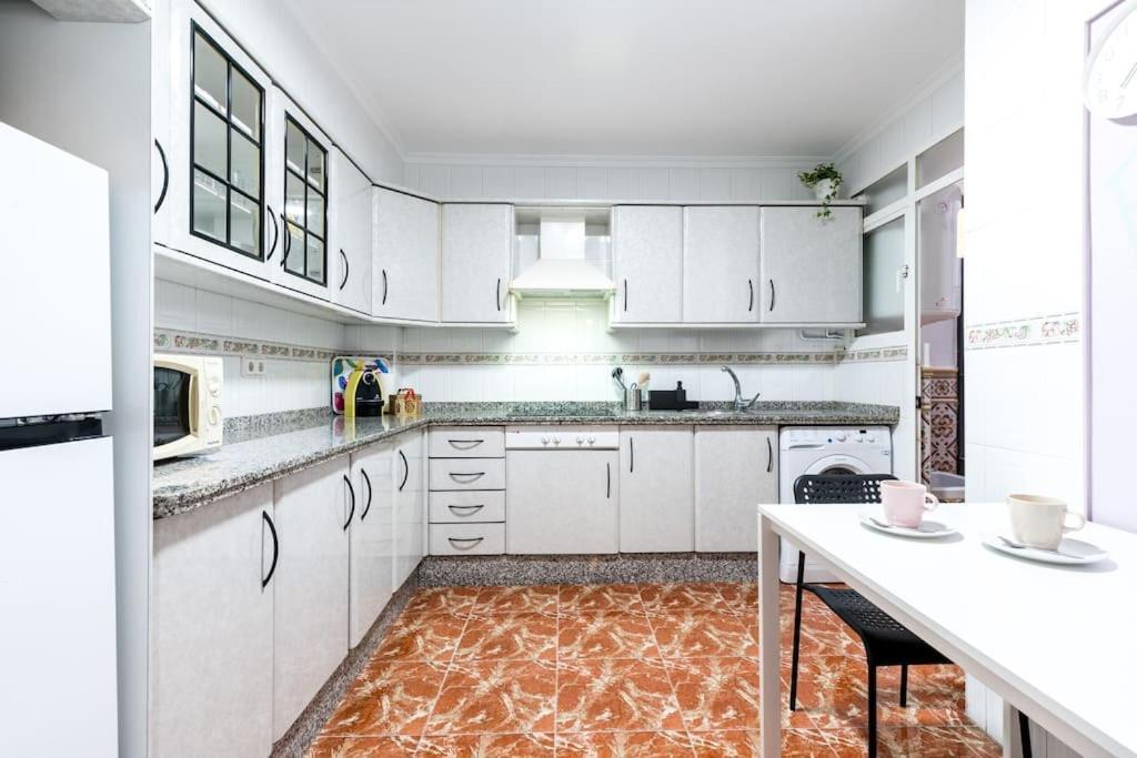 Santa Justa Urban Apartment Sevilla Eksteriør bilde